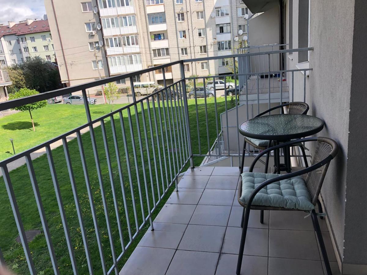 Apartamenty Dzherelna Lwów Zewnętrze zdjęcie